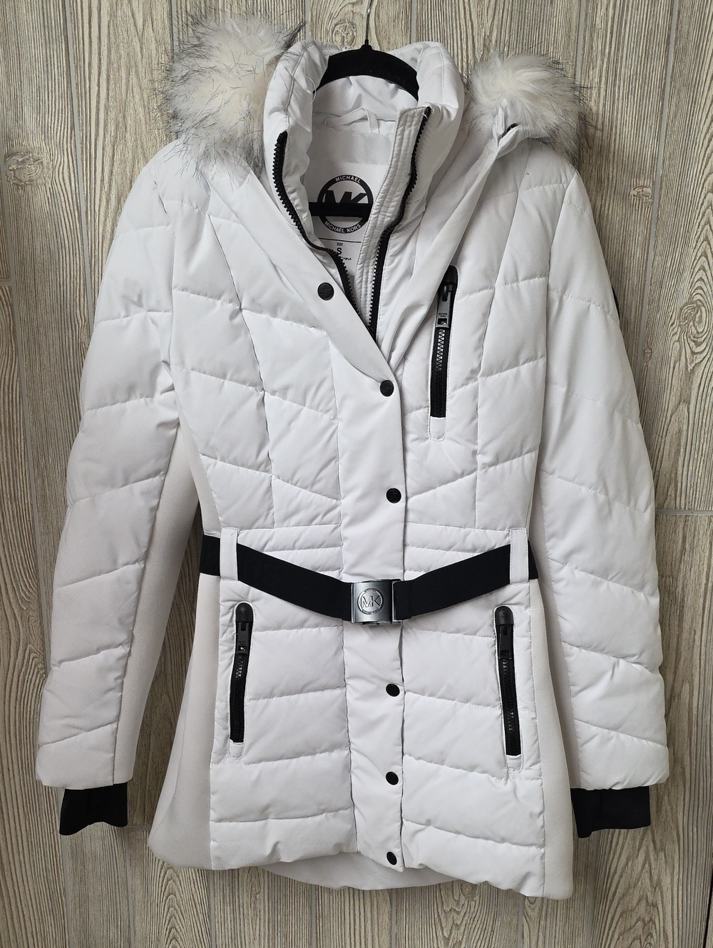 MICHAEL Michael Kors Belted White Puffer Coat With Faux Fur Trim Hood Womens S